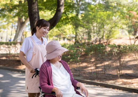 介護福祉士　給料　上がる理由